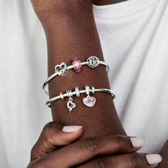 Pandora Charm mit Lachsrosa Murano-Glas, 8.4 mm - Ein Hauch von Magie