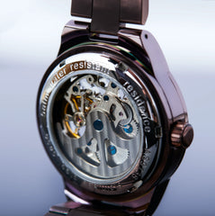 Residence Unisex Automatikuhr in einem Dunklen Auberginen Violettton