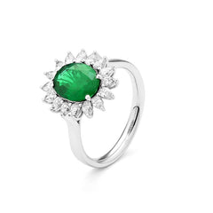 Bague émeraude à facettes en or blanc 750/18 carats avec diamants