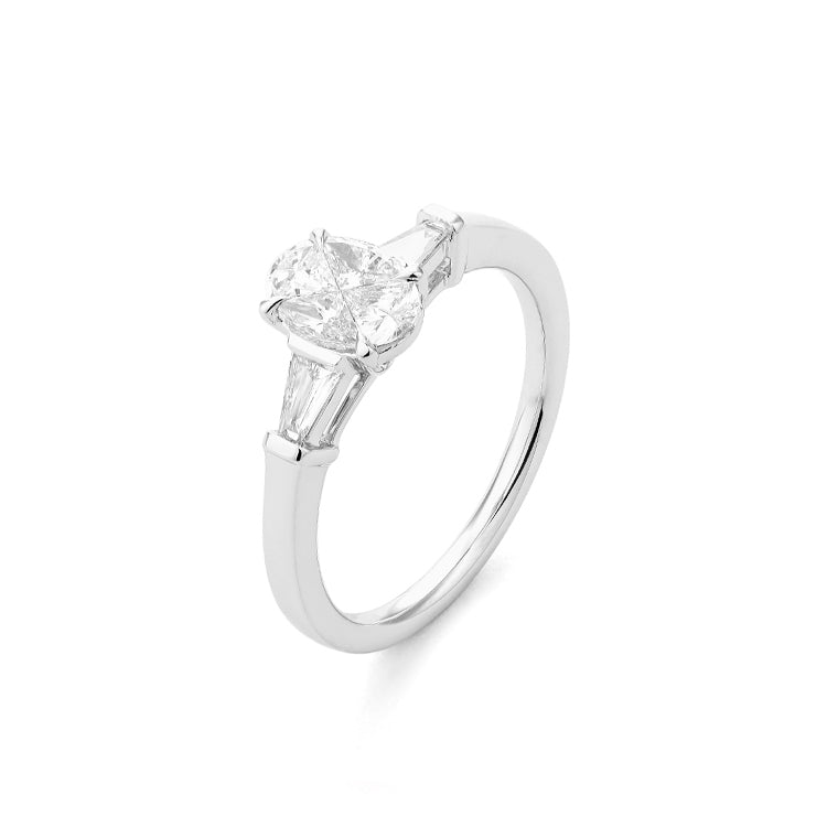 Facet D.Light Trapez Damenring in 750/18 Karat Weissgold