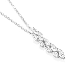 Facet Navette Halskette mit Brillanten in 18 K Weissgold