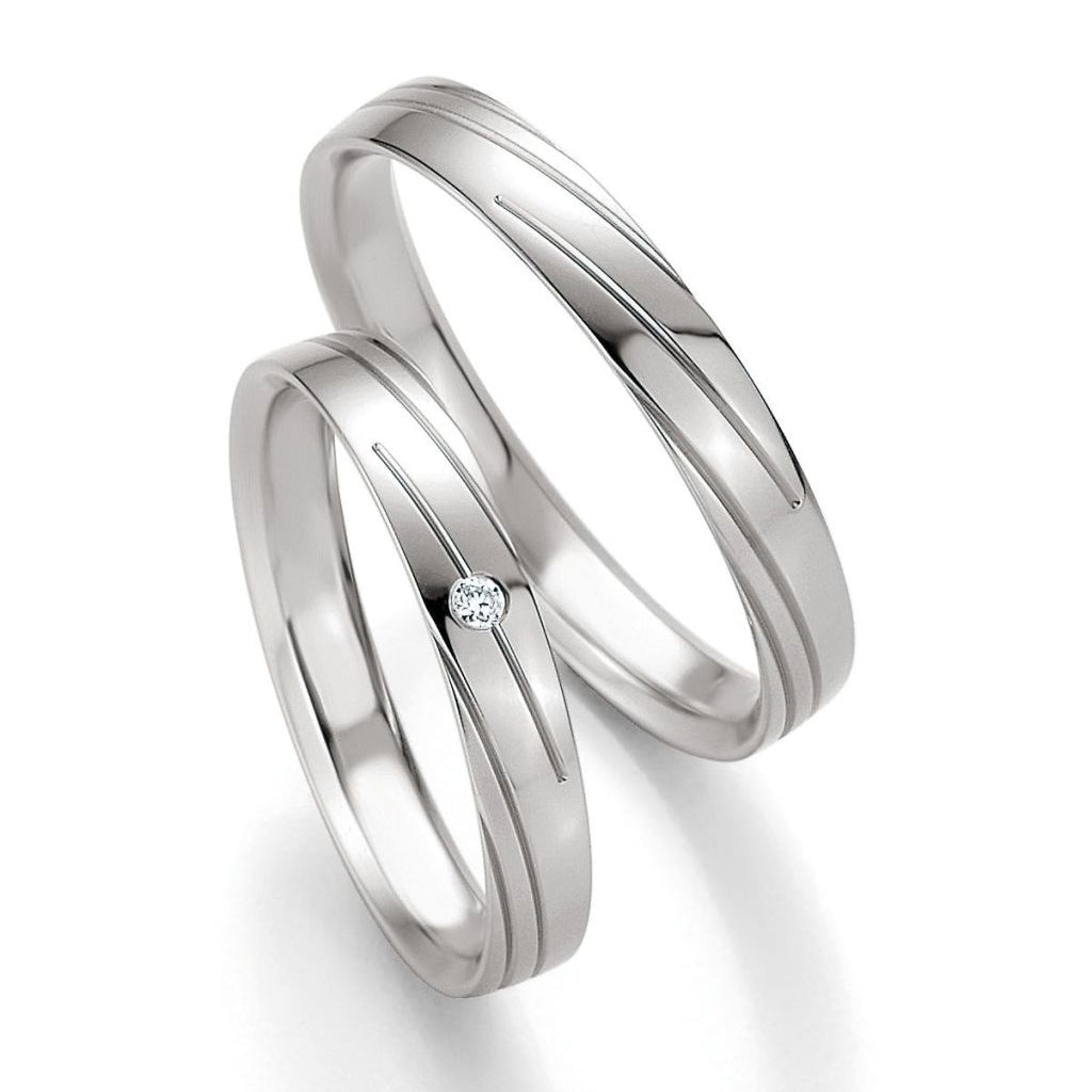 Breuning Trauringe Basic mit einem Diamanten - 48/04224 & 48/04223