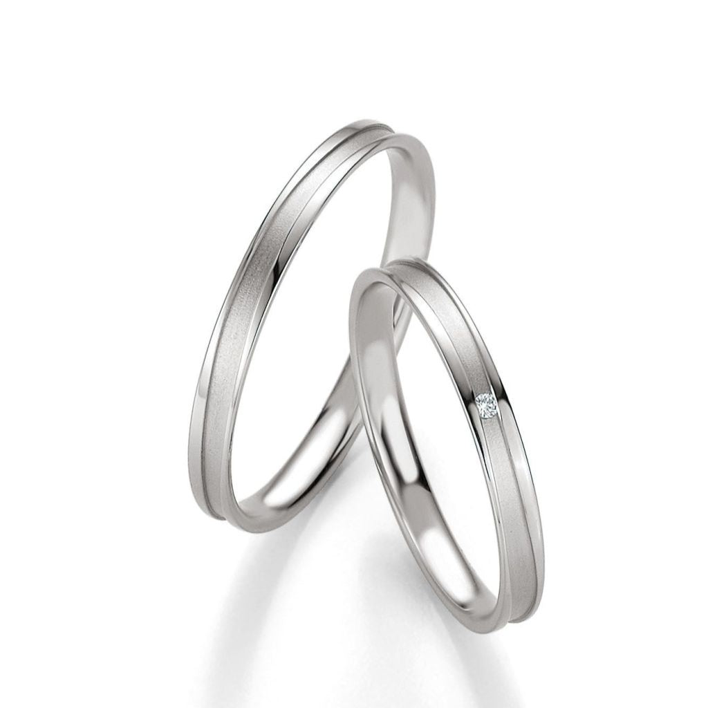 Breuning Trauringe Basic mit einem Diamanten - 48/04326 & 48/04325