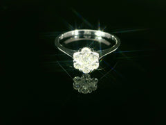 Edler Damenring aus 18 Karat Weissgold – mit 125 funkelnden Diamanten - MYZ0000084