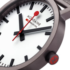 Mondaine Classic Braun 40mm Unisexuhr - A660.30360.1BSBZ