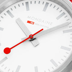 Mondaine Classic Damenuhr in Rot, 30 MM - A658.30323.17SBC