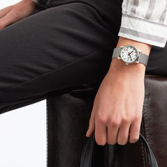 Mondaine Evo2 Unisex 30mm, klassische Edelstahluhr, MSE.30210.SM