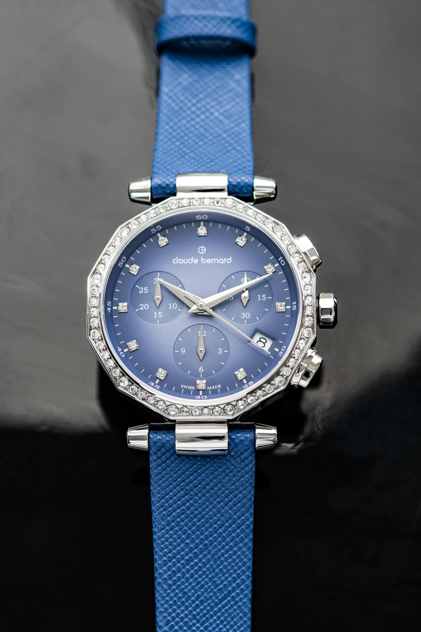 Claude Bernard Dress Code Damen Chronograph Blau 36 mm