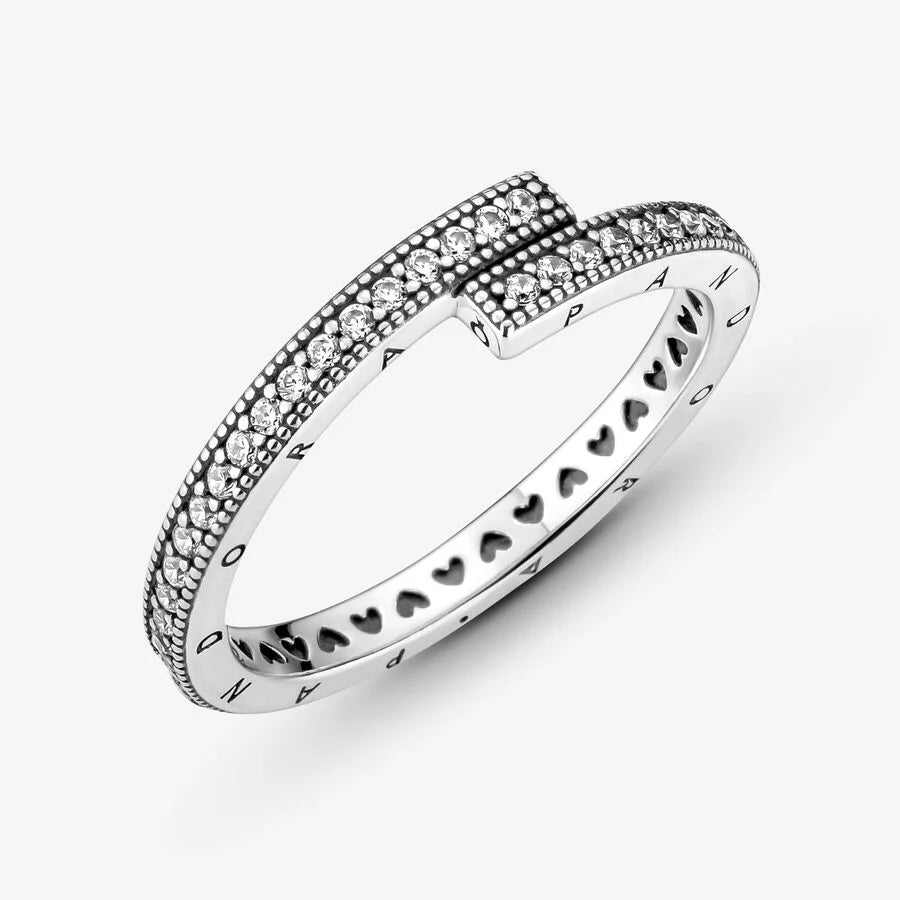 Pandora Überlappender Ring: Sterling-Silber, Cubic Zirkonia