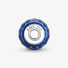 Pandora Charm: Strahlend Blaues Facetten-Charm