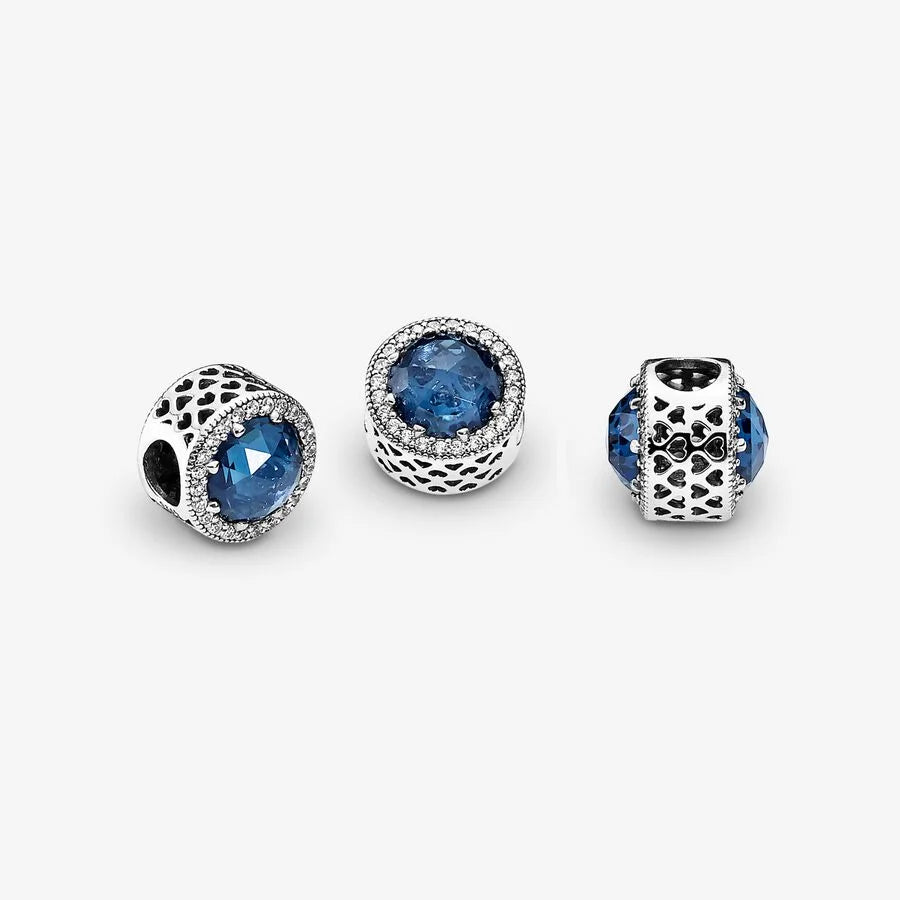 Pandora Charm: Mitternachtsblauer Strahlenkranz der Herzen - Crystals