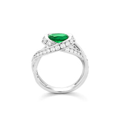 Facet Colors Emerald Ring in 750/18 Karat Weissgold