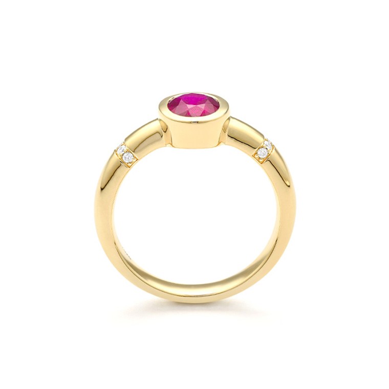 Facet Traceability Rubin Ring in 750/18 Karat Gelbgold