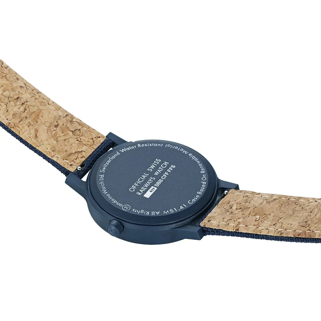 Mondaine Essence Herrenuhr aus Ozeanblau Textil, 41 MM - MS1.41140.LD