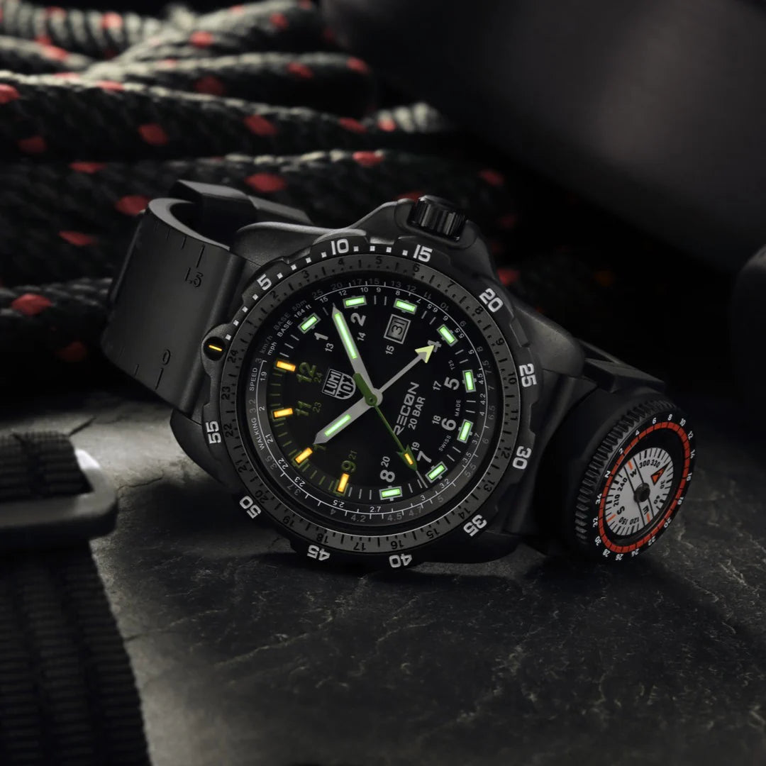 Luminox Recon Nav Spec 46mm Outdoor Uhr Set Schwarz