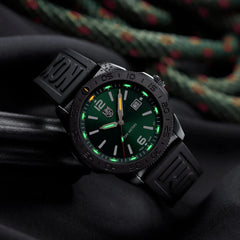 Luminox Pacific Diver 44mm Taucheruhr Schwarz Grün