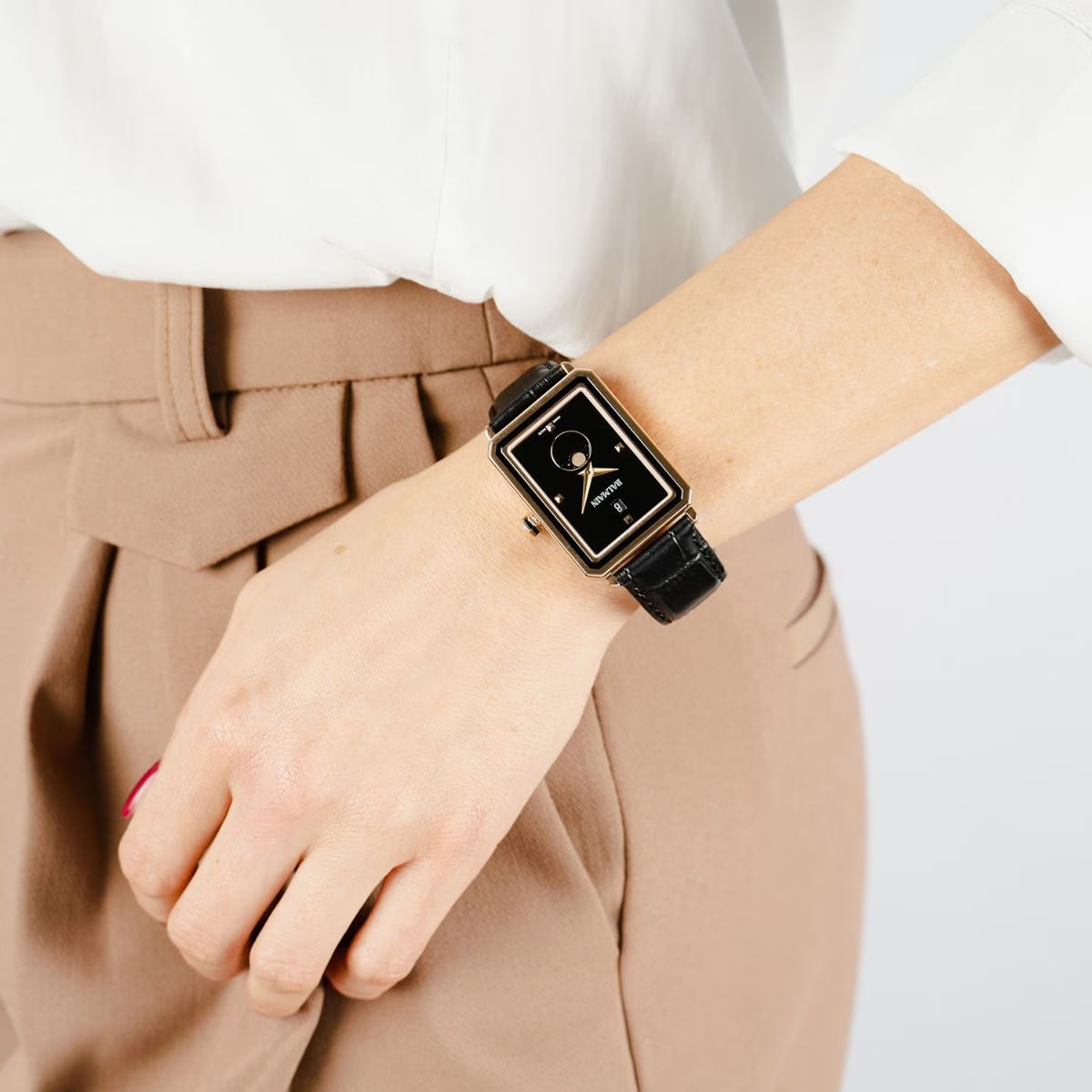 Balmain Eirini Damenuhr | 28 x 37 mm - B4419.32.66