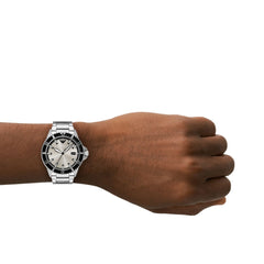 emporio-armani-diver-world-explorer-date-ar11683