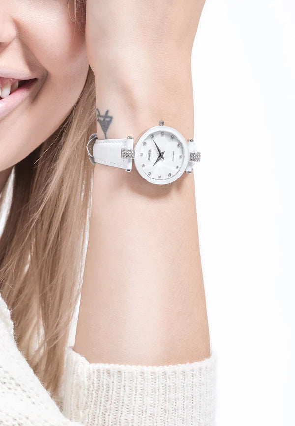 Facet Strass Schweizer Damenuhr - J5.619.M