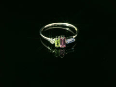 Bague fine en or blanc avec saphir et diamants – Élégance 18 carats, taille 55 - BYZ0003346 
