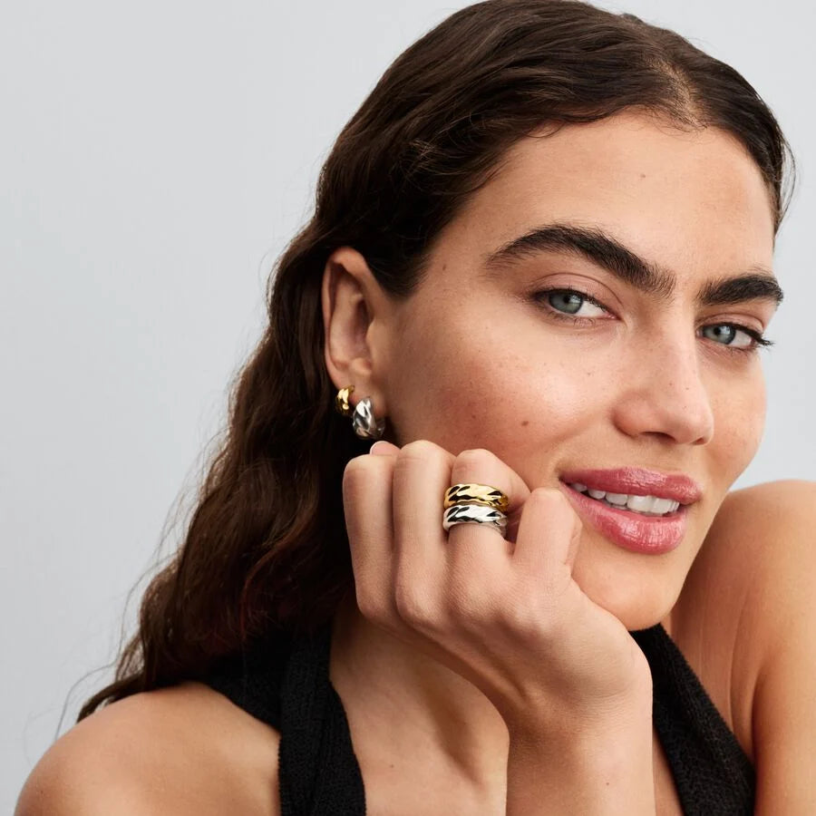 Gewellter Breiter Band-Ring - 163886C00-54