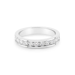 LINDEN Memoire Ring aus 18 Karat Weissgold (750) mit Brillanten – Eleganter Memoire-Ring mit Kanalfassung