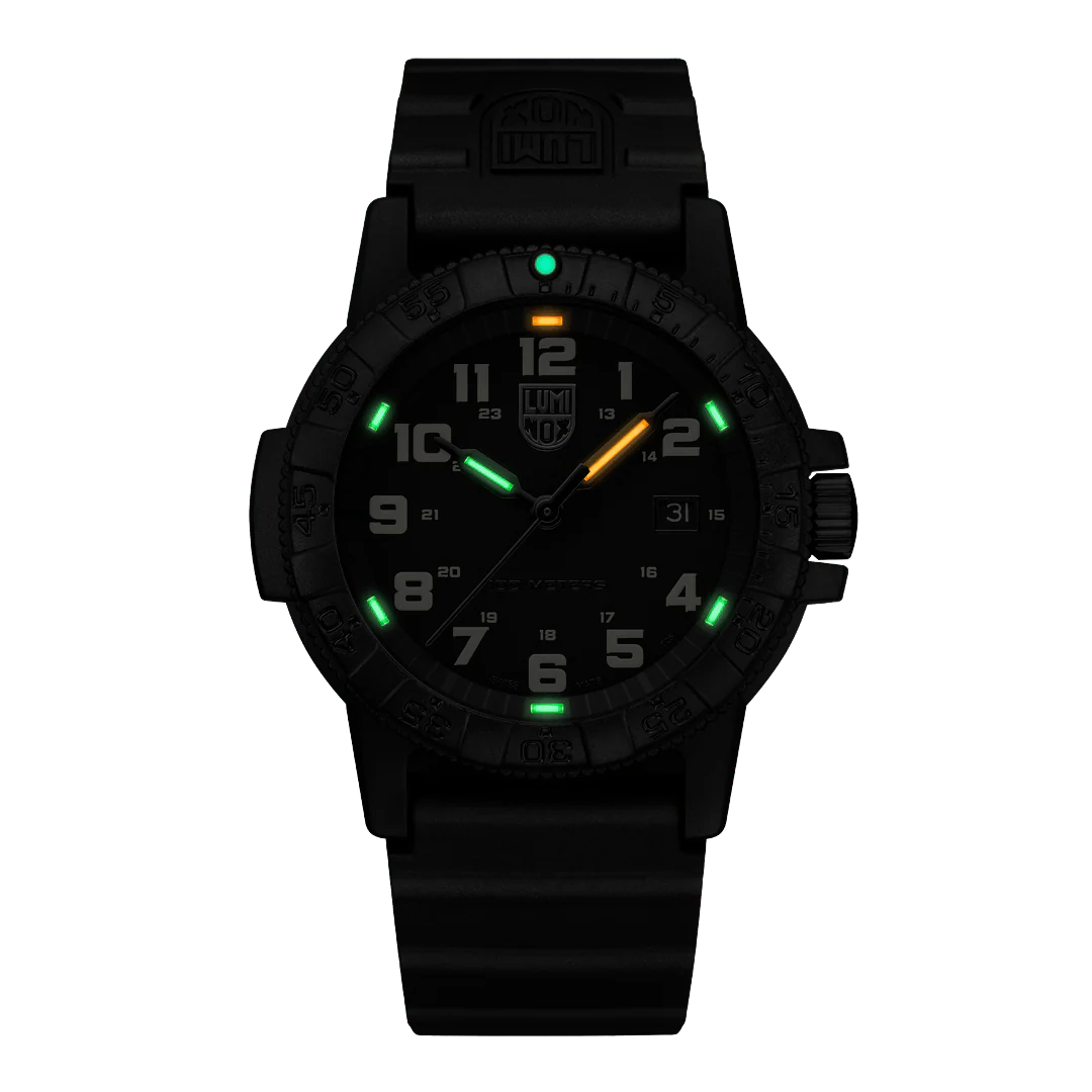 Luminox Leatherback Sea Turtle Giant 0320 Series Herrenuhr - XS.0330