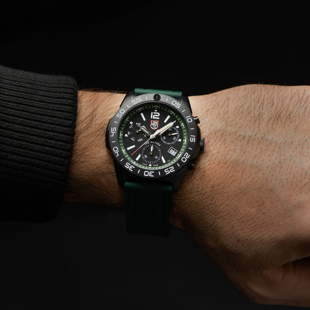 Luminox Pacific Diver Chronograph 44mm Taucheruhr Schwarz