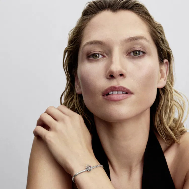 Pandora Offen gearbeitetes Herz Vorhängeschloss Charm - 794358C00