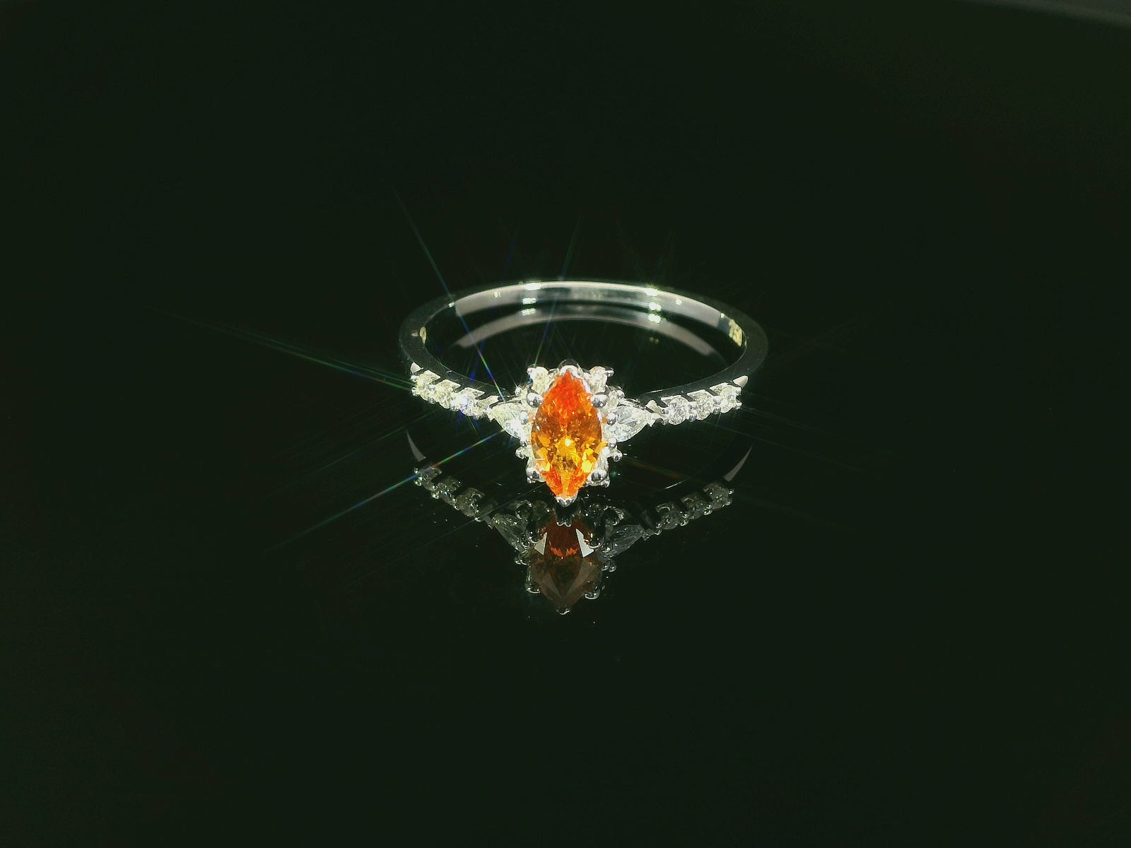 Bague élégante en or blanc avec saphir et diamants – Bijou 18 carats, taille 56 – BYZ0003254 