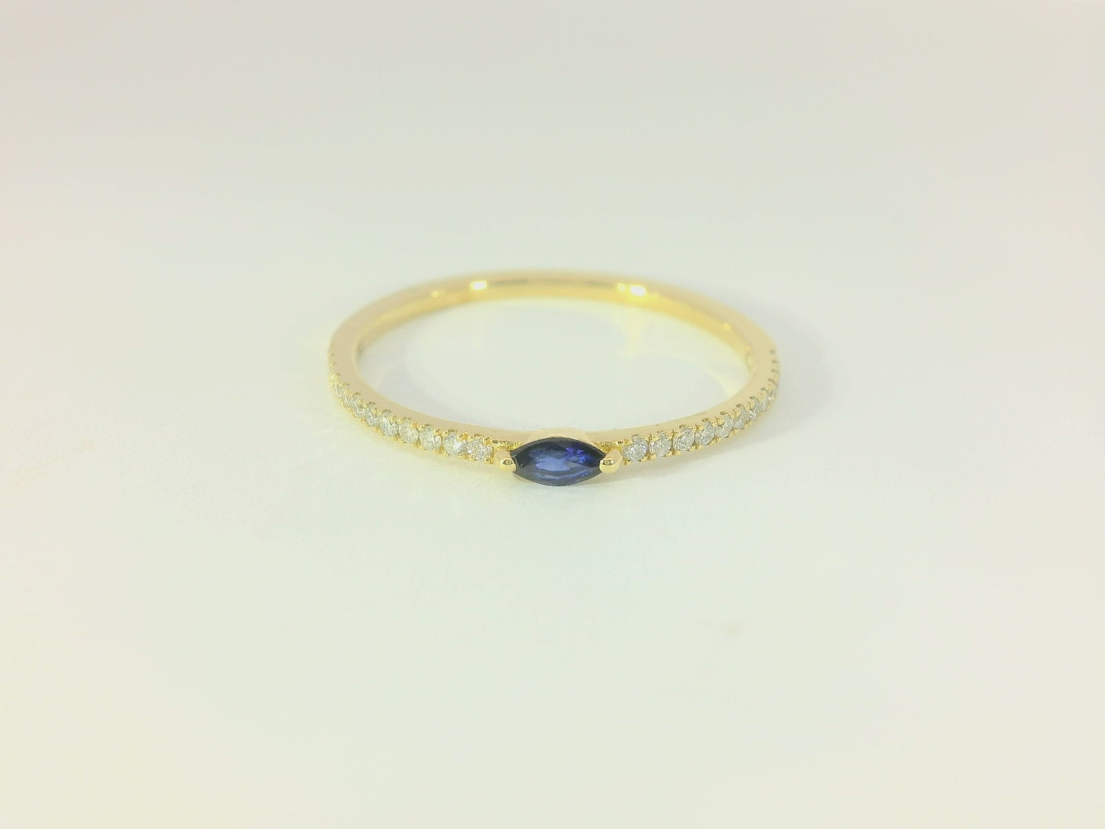 Bague fine en or jaune, 16 diamants et topaze bleue – Or 18 carats, taille 53 - YZ0003330 