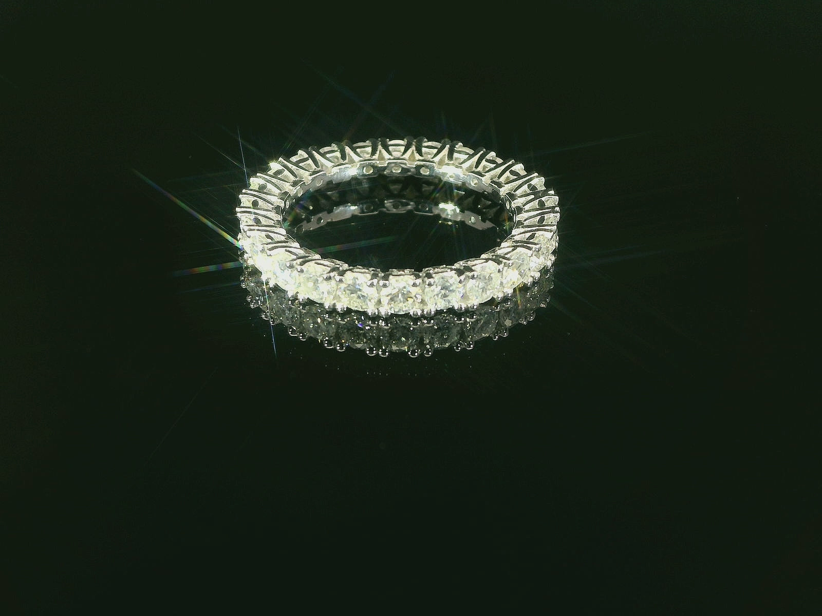 Bague délicate pour femme en or blanc 18 carats, sertie de diamants fins - YZ0004290 