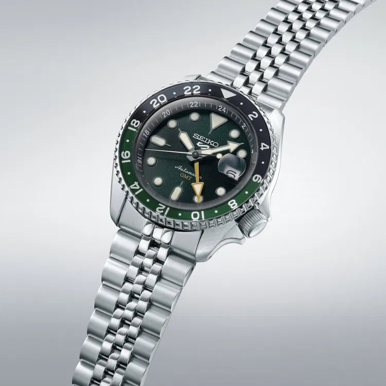 Seiko 5 Sports GMT Deep Green SKX Re-Interpretation Herrenuhr - SSK035K1