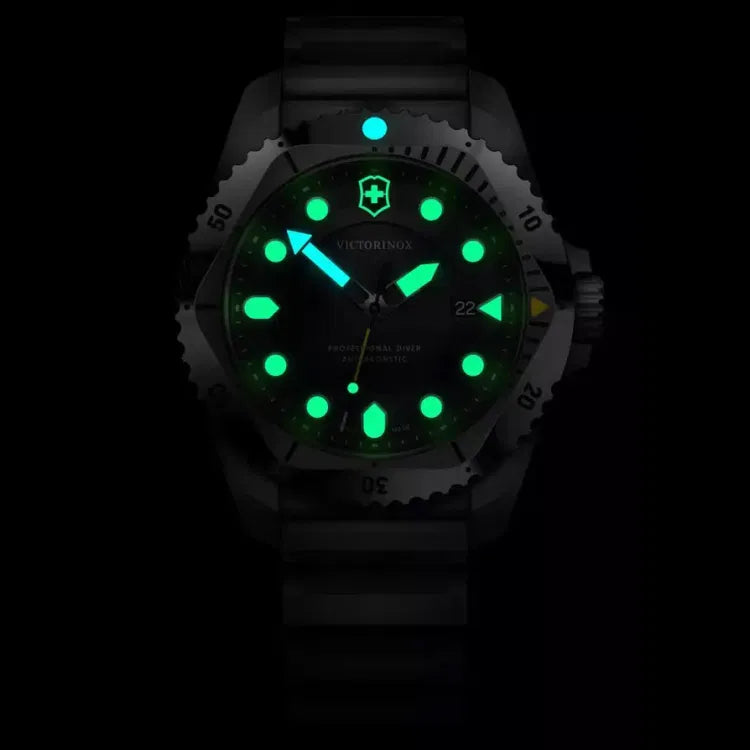 Victorinox Dive Pro Quartz Herrenuhr - 241990