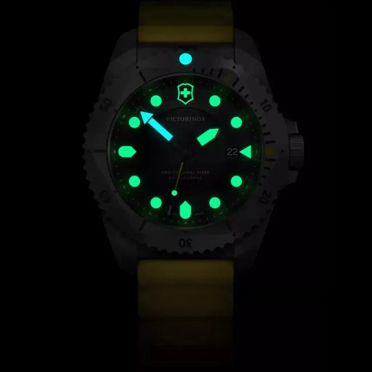 Victorinox Dive Pro Quartz Herrenuhr - 241992