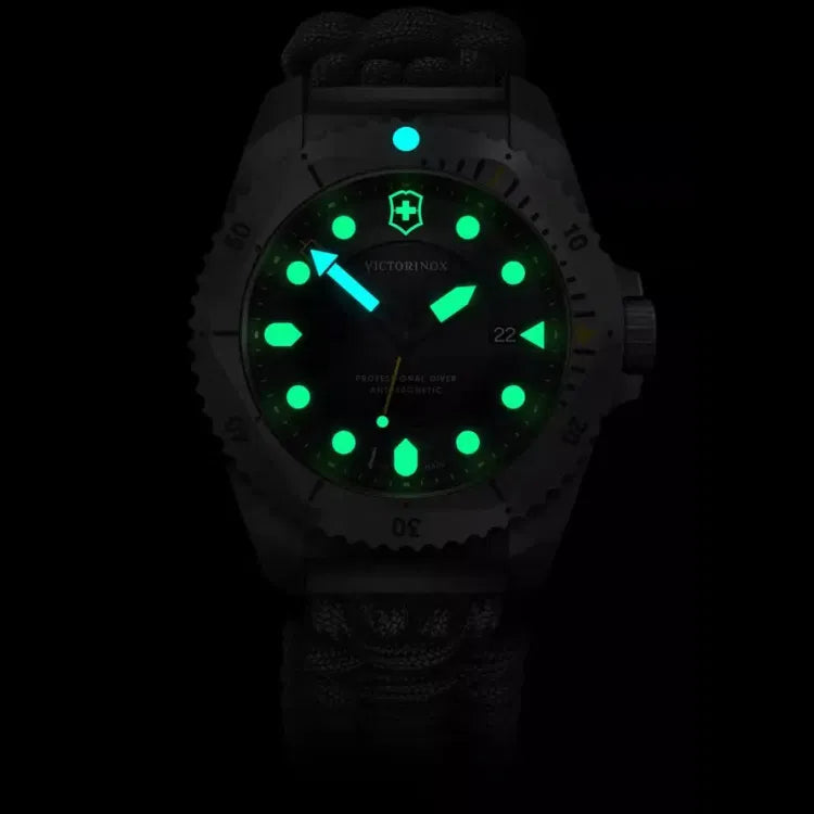 Victorinox Dive Pro Quartz Herrenuhr - 241993.1