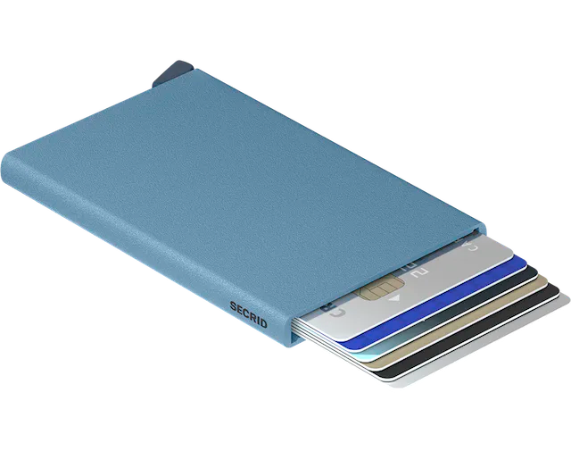 Secrid Cardprotector Powder Sky Blue mit gratis Gravur - CP-Sky Blue